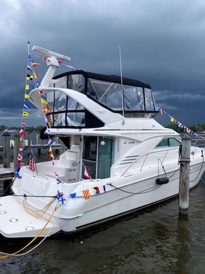 Sea Ray 400 Sedan Bridge - main image