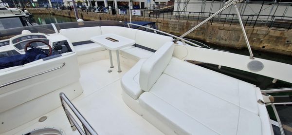 Princess-yachts 42-FLYBRIDGE image