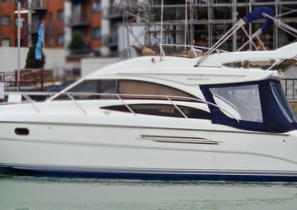 Princess-yachts 42-FLYBRIDGE image