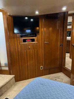 Carver 530 Voyager Pilothouse image