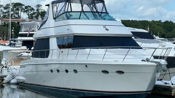 Carver 530 Voyager Pilothouse 