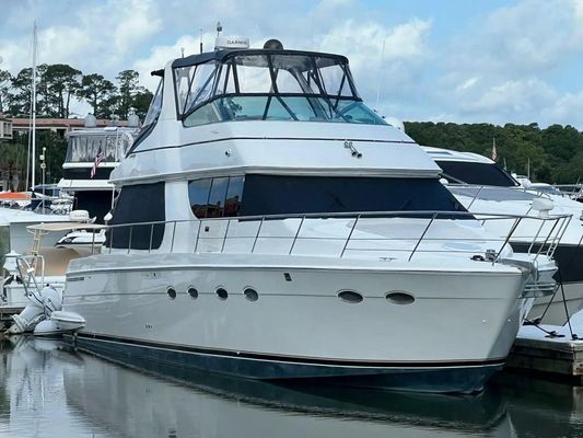 Carver 530 Voyager Pilothouse - main image