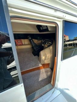 Carver 530 Voyager Pilothouse image