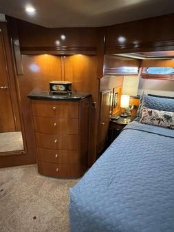 Carver 530 Voyager Pilothouse image