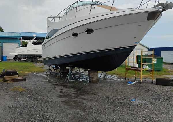 Carver 350 Mariner image