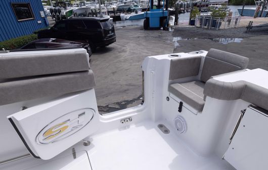 Sea-hunt GAMEFISH-30-FORWARD-SEATING image