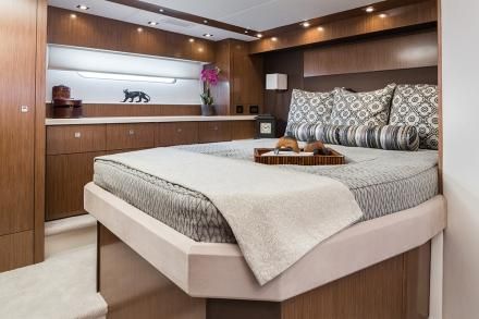 Cruisers Yachts 48 Cantius image