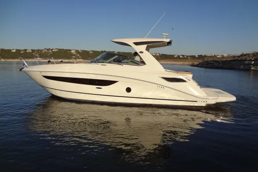 Sea Ray Sundancer 350 image