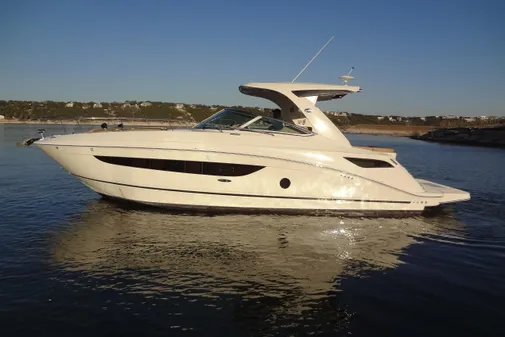 Sea Ray Sundancer 350 image