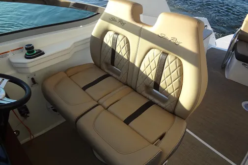 Sea Ray Sundancer 350 image
