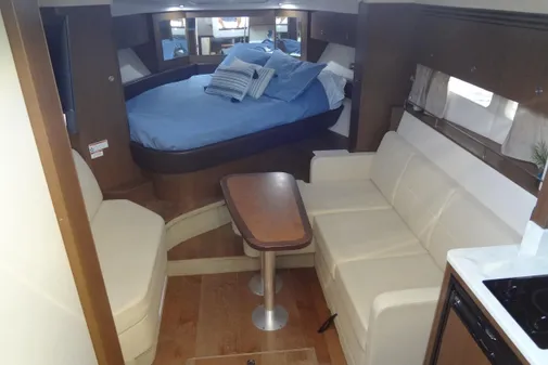 Sea Ray Sundancer 350 image