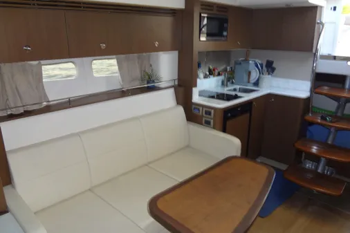 Sea Ray Sundancer 350 image