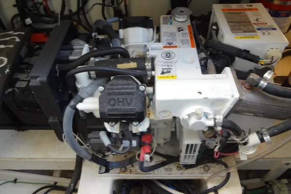 Sea-ray SUNDANCER-350 image