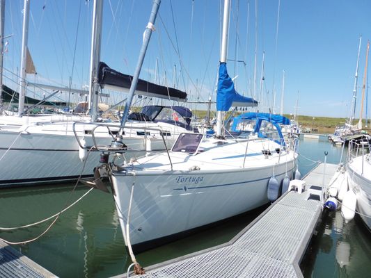 Bavaria 34 - main image