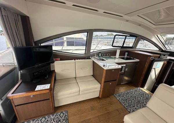 Sea Ray Sundancer 400 image