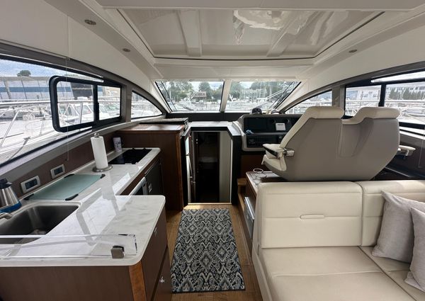 Sea Ray Sundancer 400 image