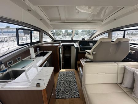 Sea Ray Sundancer 400 image