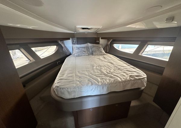 Sea Ray Sundancer 400 image