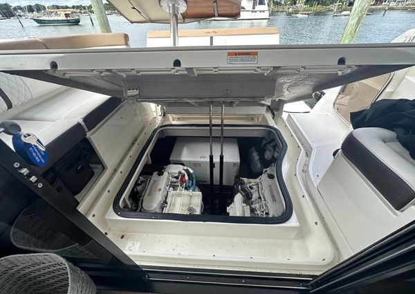 Sea Ray Sundancer 400 image