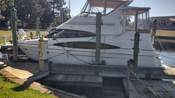 Carver 366 Motor Yacht