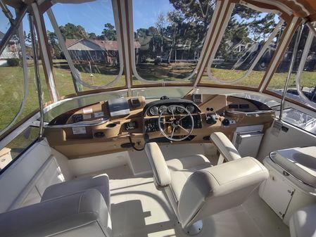 Carver 366 Motor Yacht image