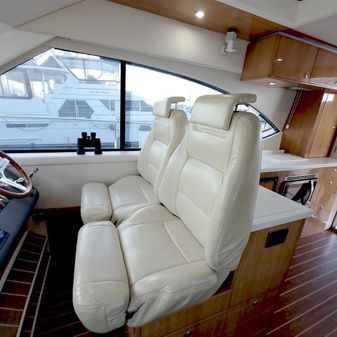 Riviera 4700-SPORT-YACHT image