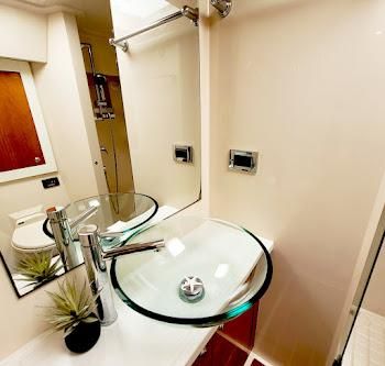 Riviera 4700-SPORT-YACHT image