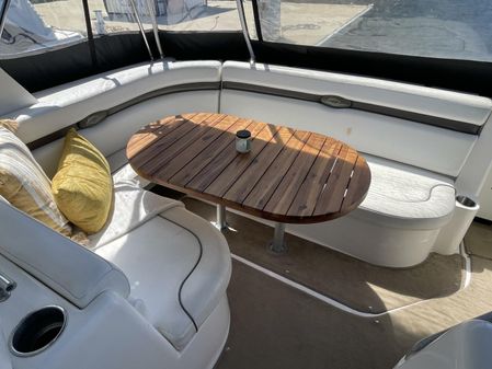 Rinker 350 Express Cruiser image