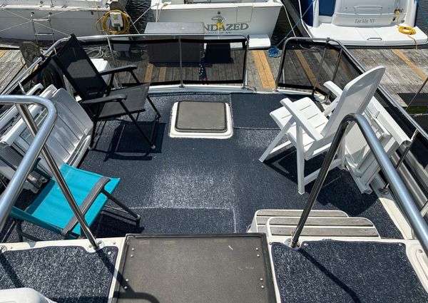 Mainship 36-DOUBLE-CABIN image