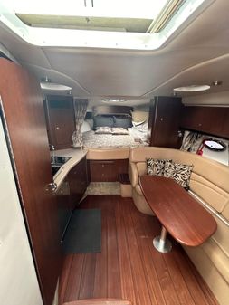 Crownline 350 SY image