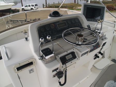 Bertram 37-CONVERTIBLE image