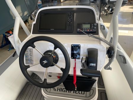 Highfield Sport 560 image