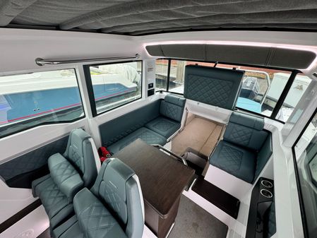 Axopar 37 XC CROSS CABIN image