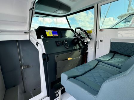 Axopar 37 XC CROSS CABIN image