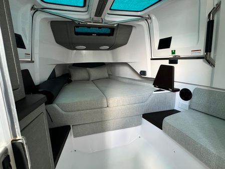 Axopar 37 XC CROSS CABIN image