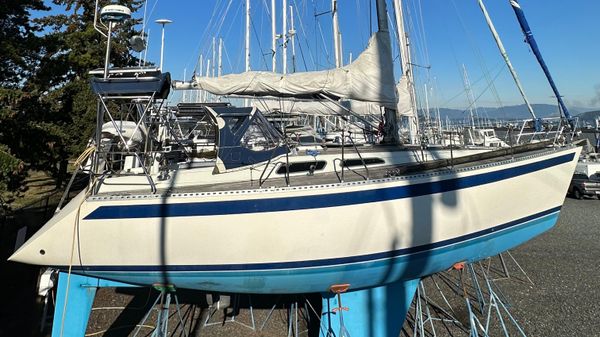 Sweden Yachts 36