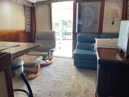 Post 42 image