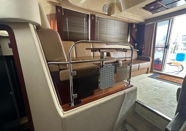 Sea Ray 36 Sedan Bridge image