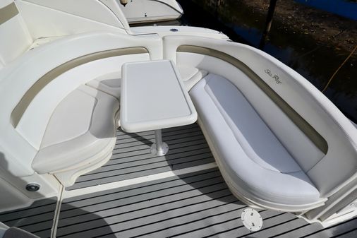 Sea Ray 320 Sundancer image