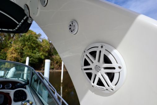 Sea Ray 320 Sundancer image