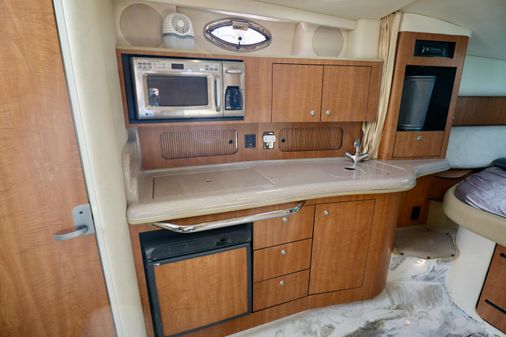 Sea Ray 320 Sundancer image