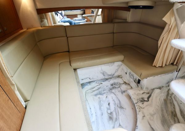 Sea Ray 320 Sundancer image