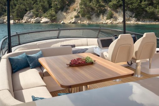 Azimut Magellano 66 image