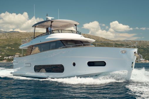 Azimut Magellano 66 image