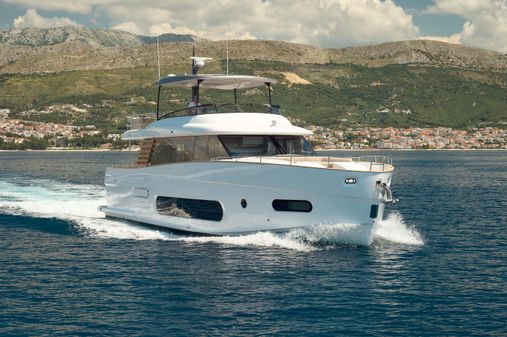 Azimut Magellano 66 image