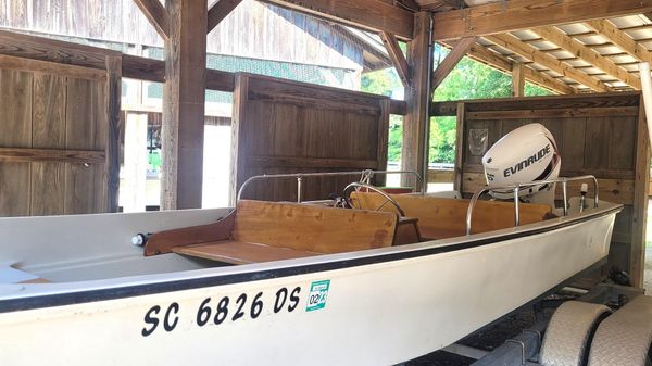 Boston Whaler 17 Montauk 2015 E-Tec 90 teak 