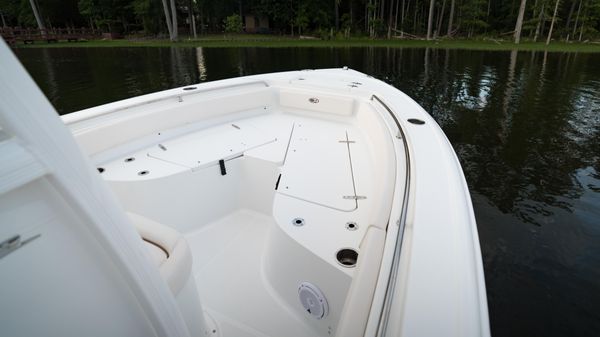 Sea Hunt Ultra 229 image
