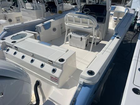 Robalo R250-CENTER-CONSOLE image