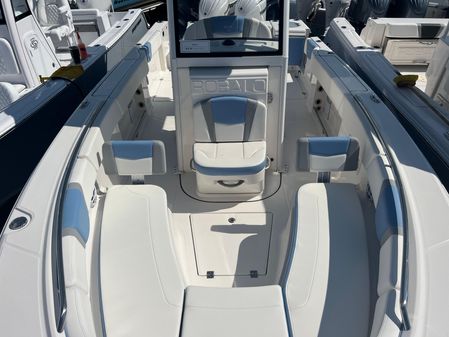 Robalo R250-CENTER-CONSOLE image