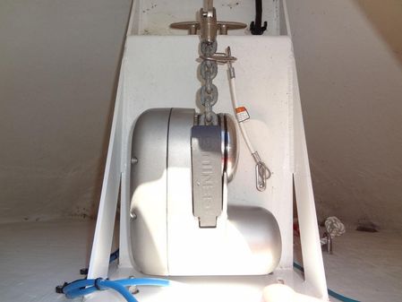 Cruisers Yachts 38 GLS I/O image